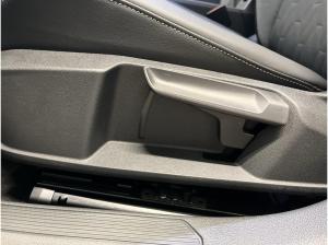Volkswagen Golf VIII GOAL 1.5 eTSI DSG ACC AHK AUT DynLicht