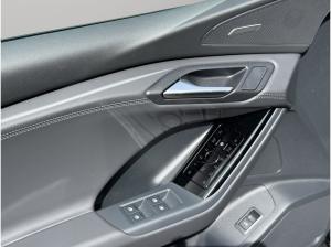 Audi Q6 e-tron SUV performance
