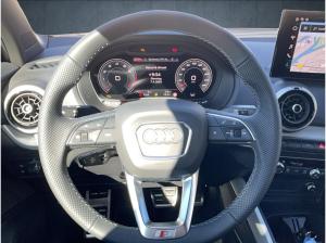 Audi Q2 S line 35 TFSI S tr. AHK Matrix 18 ACC Cam