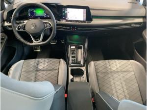 Volkswagen Golf VIII Variant 1.5 TSI DSG R-Line ACC AUT LED