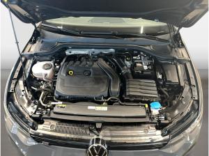 Volkswagen Golf VIII Variant 1.5 TSI DSG R-Line ACC AUT LED