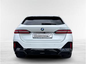 BMW 520 d Touring M Sport STANDHEIZUNG,AHK,ACC,KLIMA SITZE,360 GRAD KAMERA,H/K SOUND,LED-SW,LENKRADHEIZUNG