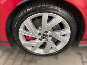 Volkswagen Golf VIII GTI Clubsport 2.0 TSI HUD AKRA PANO H&K DCC