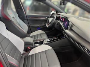 Volkswagen Golf VIII GTI Clubsport 2.0 TSI HUD AKRA PANO H&K DCC