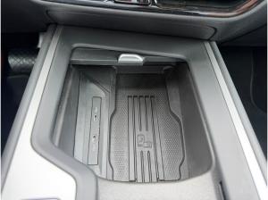 Volkswagen Passat Variant 1.5 eTSi DSG Business R-Kamera elektr.Heckklappe 17Zoll SideAssist ACC Navi