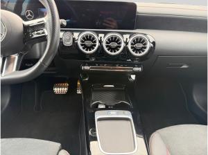 Mercedes-Benz CLA 200 Coupe AMG-Line Advanced Plus SHZ/PDC/NAV/Klima/Haustürlieferung inkl.