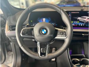 BMW X1 sDrive20i Steptronic Navi DSG Tempom.aktiv Bluetooth PDC