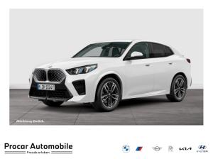 BMW iX2 xDrive30 M Sport HuD+H/K+LED+Alarm+Aktivsitze+KZG+Memory+Iconic Glow+adaptives M-Fahrwerk