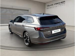 Skoda Superb SOFORT VERFÜGBAR! Combi Sportline iV DCC Pano AHK Navi eHeck