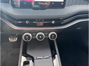 Skoda Superb SOFORT VERFÜGBAR! Combi Sportline iV DCC Pano AHK Navi eHeck