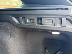 Skoda Superb SOFORT VERFÜGBAR! Combi Sportline iV DCC Pano AHK Navi eHeck