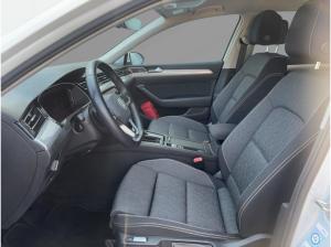 Volkswagen Passat Variant R-Line TDI DSG 4M IQ AHK KAM TRAV