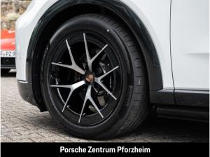 Porsche Cayenne Electric Surround-View LED-Matrix BOSE