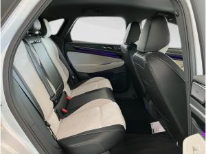 Volkswagen ID.7 PRO BLACK STYLE ACC.5J-G.WÄRMEPUMPE.AHK.AREA-VIEW.NAVI.HARMAN.HUD