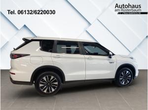 Mitsubishi Outlander 2.4L PHEV Diamant Navi LED Standheizung el.