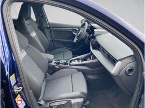 Audi A3 Limousine 30 TFSI S line Sportsitze Anhängevorrichtung