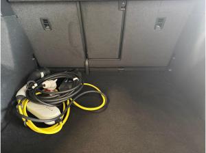 Audi Q4 e-tron 45 quattro advanced Navi LED GRA Optik schwarz plus