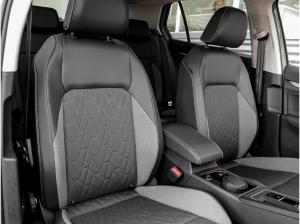 Volkswagen Golf VIII 2.0 TDI Life GOAL DSG ACC ANSCHL. GAR. CARPLAY