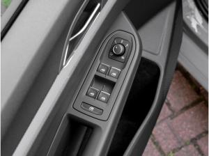 Volkswagen Golf VIII 2.0 TDI Life GOAL DSG ACC ANSCHL. GAR. CARPLAY