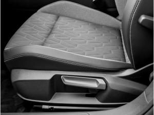 Volkswagen Golf VIII 2.0 TDI Life GOAL DSG ACC ANSCHL. GAR. CARPLAY