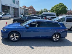 Volkswagen Passat Variant 1.5 eTSi DSG Business AHK R-Kamera Navi 17Zoll elektr.Heckklappe