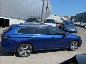 Volkswagen Passat Variant 1.5 eTSi DSG Business AHK R-Kamera Navi 17Zoll elektr.Heckklappe