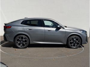 BMW iX2 eDrive20 M SPORT+HUD+AHK+LM20+KAMERA+HK SOUND+LED