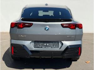 BMW iX2 eDrive20 M SPORT+HUD+AHK+LM20+KAMERA+HK SOUND+LED