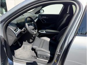 BMW iX2 eDrive20 M SPORT+HUD+AHK+LM20+KAMERA+HK SOUND+LED