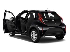 Toyota Aygo X HYBRID PURE