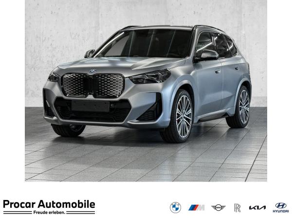 BMW iX1 eDrive20 M Sport Pro DA PROF + PA+ + PANO + ADAP LED + HUD + AHK + LHZ + UVM.