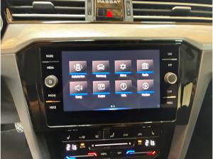 Volkswagen Passat Variant Business - SHZ/PDC/Klima/Navi/Anhängerkuppllung*Haustürlieferung