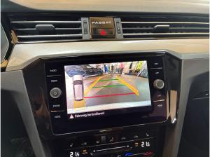 Volkswagen Passat Variant Business - SHZ/PDC/Klima/Navi/Anhängerkuppllung*Haustürlieferung