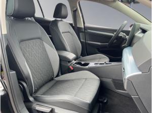 Volkswagen Golf VIII 1.5 eTSI Goal