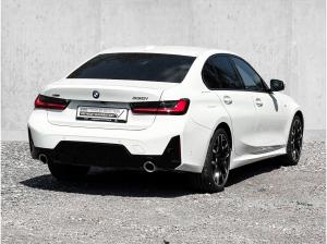 BMW 330 330i xDrive M Sport ACC RFK NAVI LED PDC V+H LM