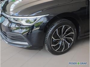 Volkswagen Golf 8 1.5 eTSI Move DSG ACC AHK Alu 17 HuD Nav