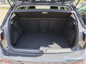 Volkswagen Golf 8 1.0 eTSI Life DSG ACC Navi RüKa Sitzh.