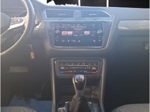 Volkswagen Tiguan TSI Life LED Navi ACC PDC SHZ