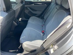 Volkswagen Passat Variant 1.5 eTSi DSG Business R-Kamera elektr.Heckklappe SideAssist Navi