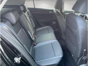 Volkswagen Golf VIII Lim. GOAL 1.5 eTSI 110kW DSG - Matrix-LED AHK Navi Rear View ACC SHZ PDC CarPlay LM MFL
