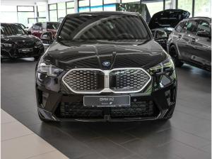 BMW iX2 xDrive30 M Sport RFK NAVI Standh. LED DAB
