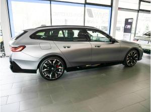 BMW 550 550e xDrive M Sport HUD PANO ACC AHK 360°KAM LM