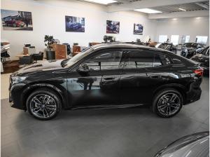 BMW iX2 xDrive30 M Sport RFK NAVI Standh. LED DAB