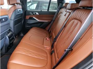 BMW X5 xDrive40d MSport PANO AHK NAVI LED PDC V+H