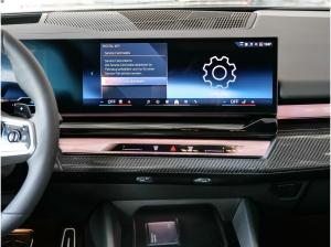 BMW 550 550e xDrive M Sport HUD PANO ACC AHK 360°KAM LM