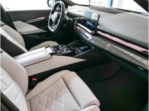 BMW 550 550e xDrive M Sport HUD PANO ACC AHK 360°KAM LM