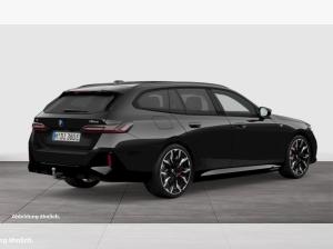 BMW i5 M60 xDrive MSport HUD PANO ACC AHK RFK NAVI