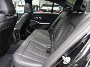 BMW 330 330e xDrive M Sport ACC RFK NAVI LED PDC V+H LM