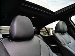 BMW 330 330e xDrive M Sport ACC RFK NAVI LED PDC V+H LM