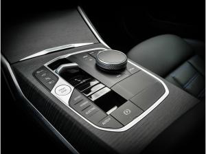 BMW 330 330e xDrive M Sport ACC RFK NAVI LED PDC V+H LM
